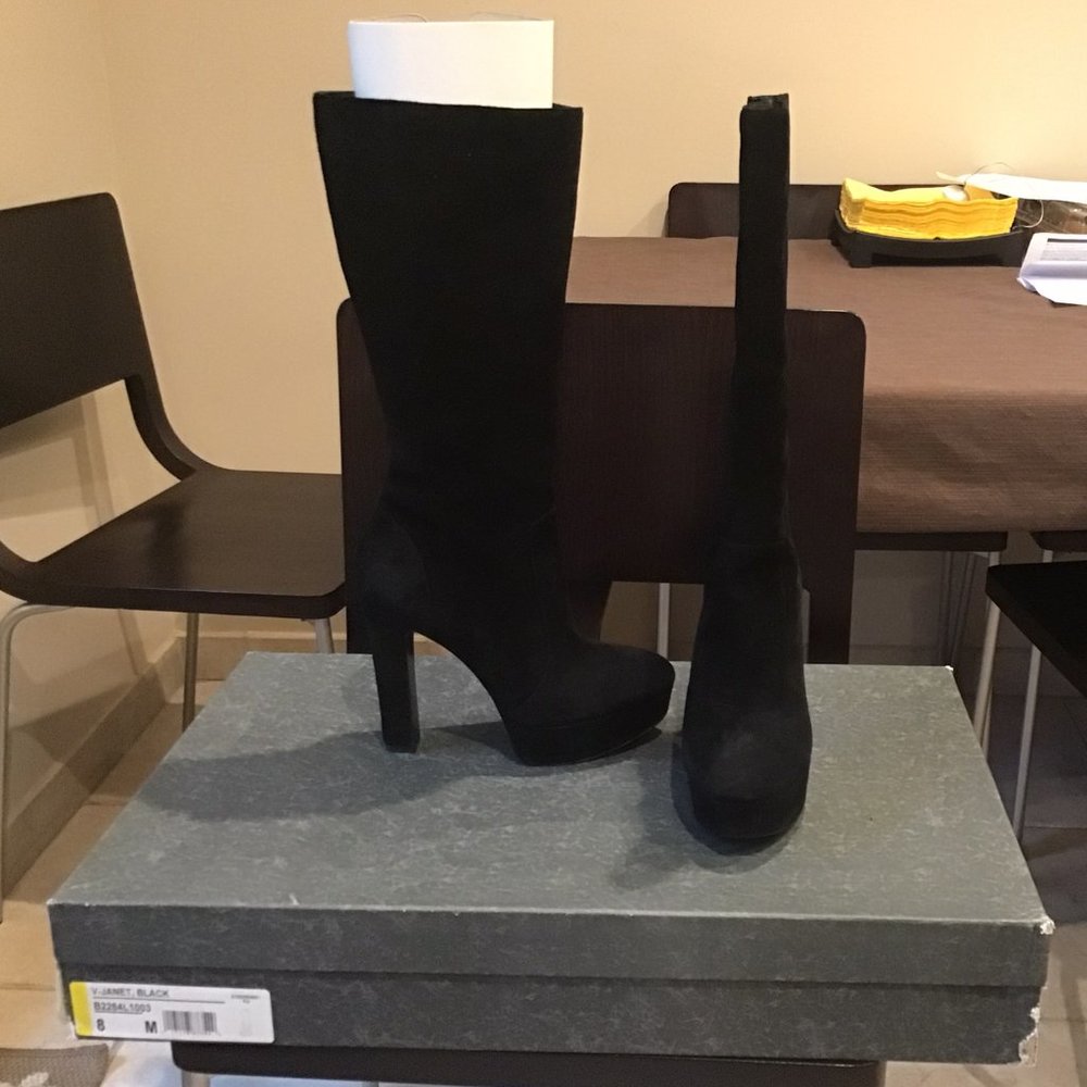 Via Spiga Janet Black Suede Heeled Boots Size 8M